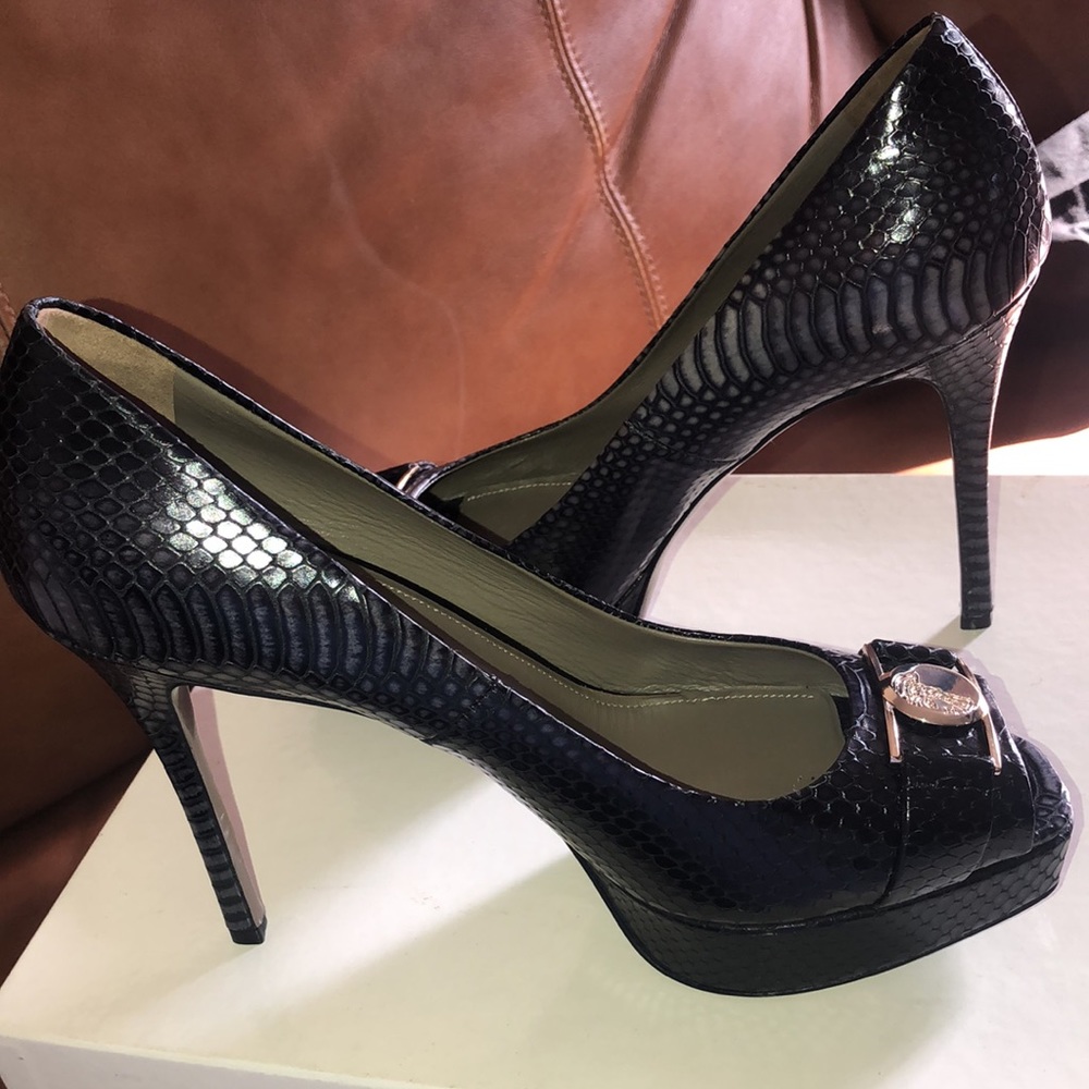 versace collection medusa leather snake print pumps open-toe